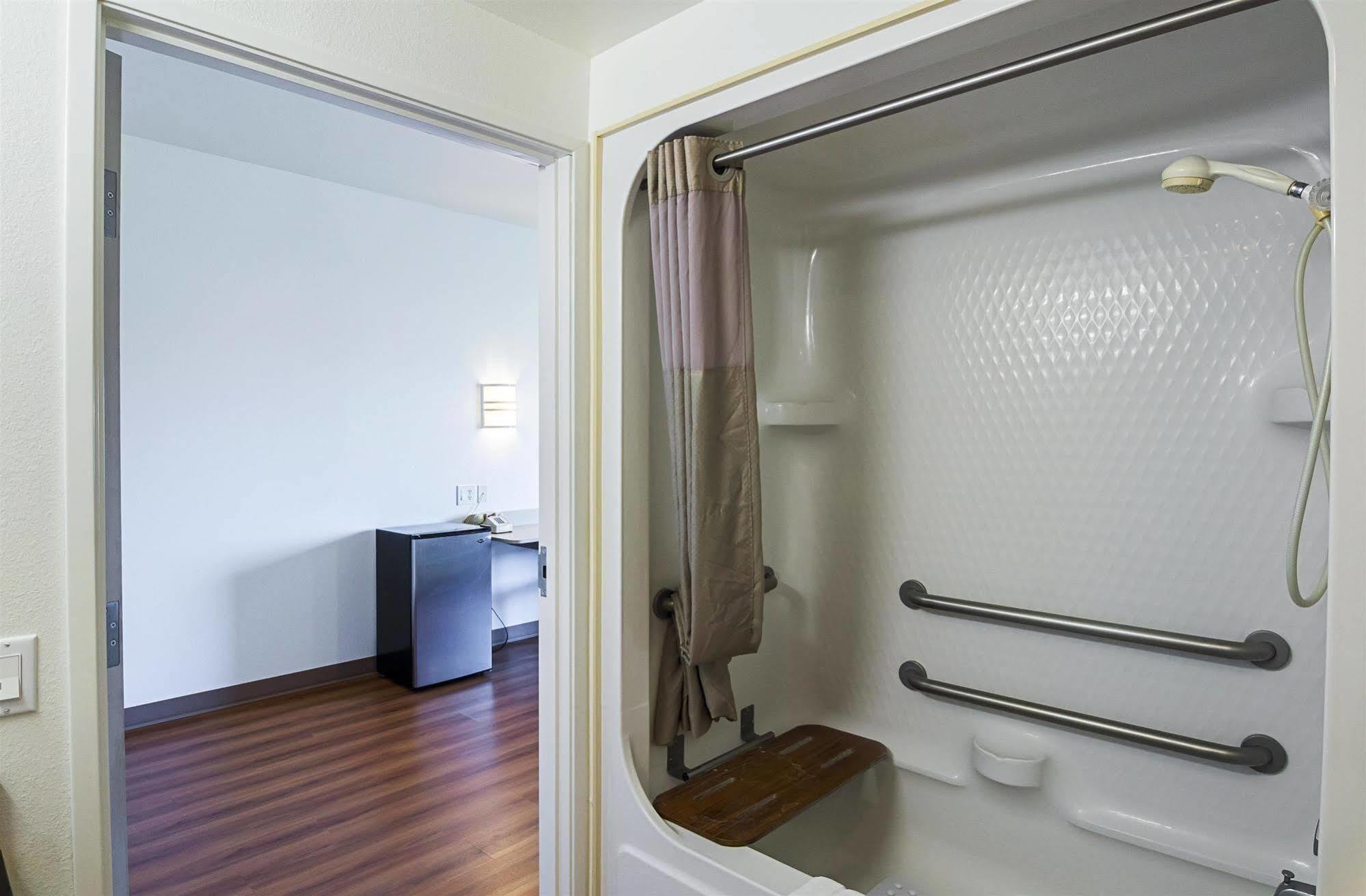 Hotel 6-wheatland, Wy