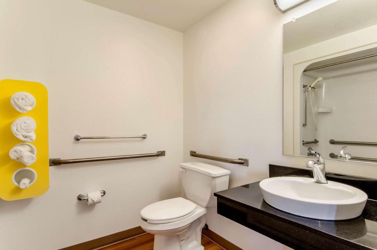 Hotel 6-wheatland, Wy